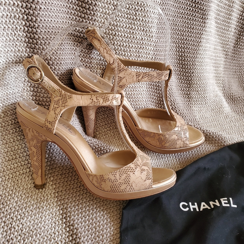 Authentic Chanel Lace Print Heels 37